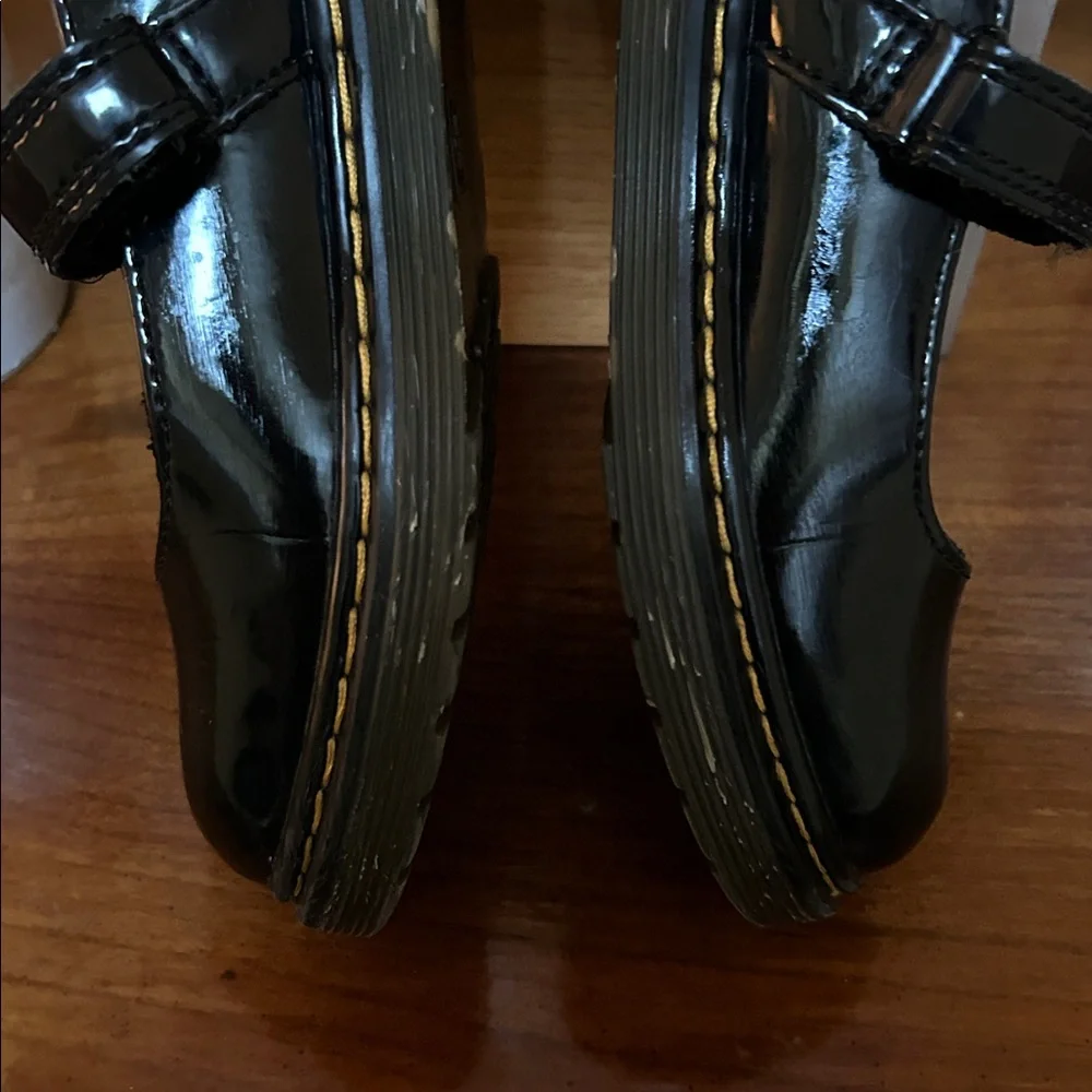 Dr. Martens Junior Glossy Black Patent Leather Mary Jane Shoes Kids Size 1